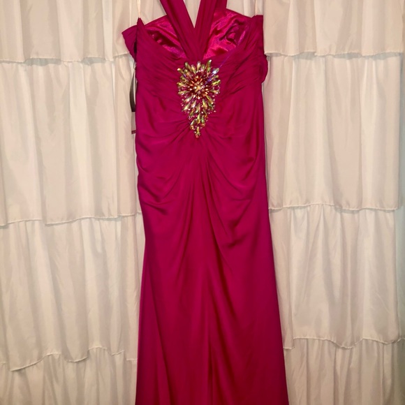 Night Moves Prom Collection Gown - Picture 6 of 16